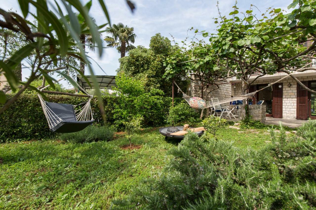 Casa Flora 3-Minutes' Walk From The Beach Novigrad Istria Exterior foto