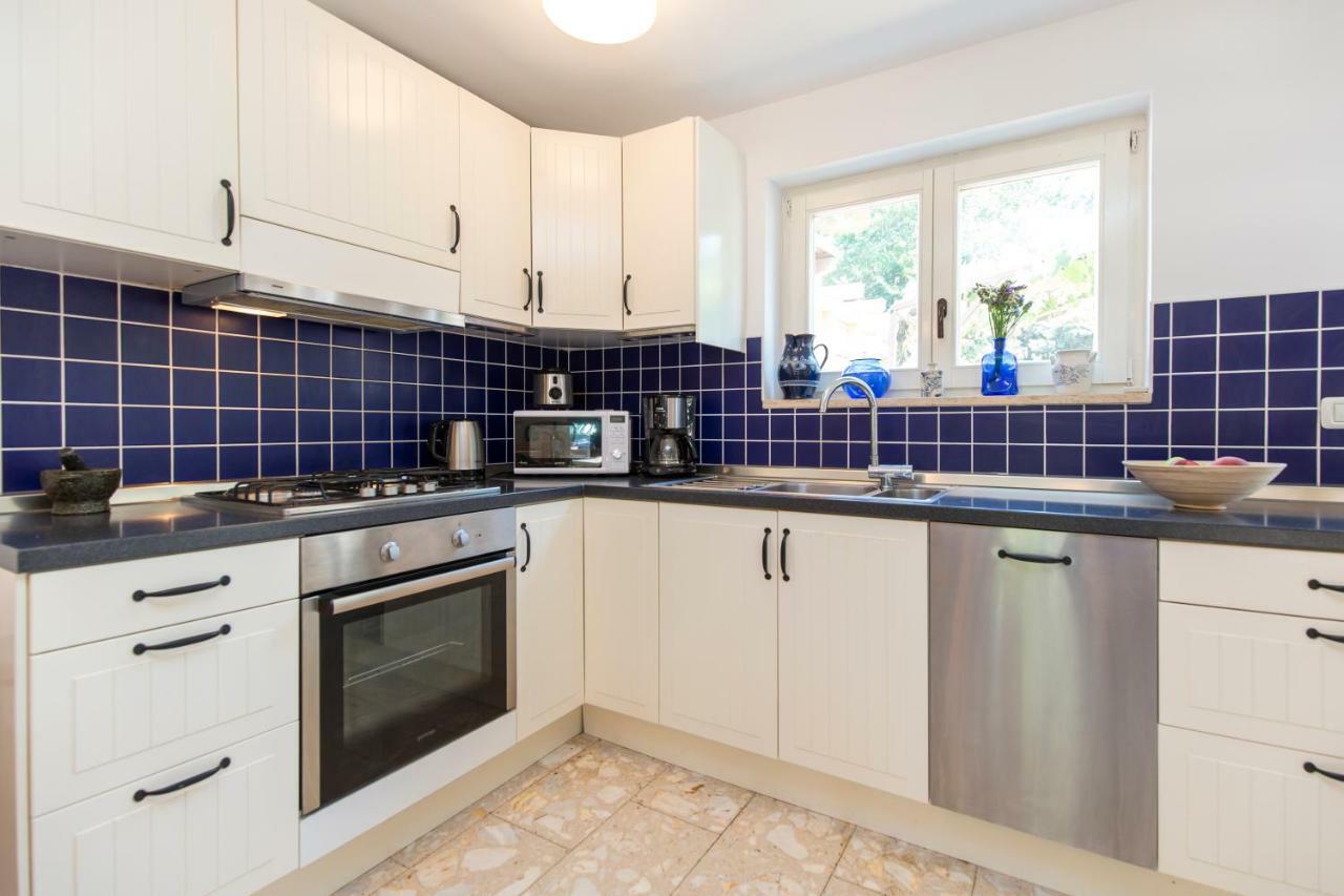 Casa Flora 3-Minutes' Walk From The Beach Novigrad Istria Exterior foto